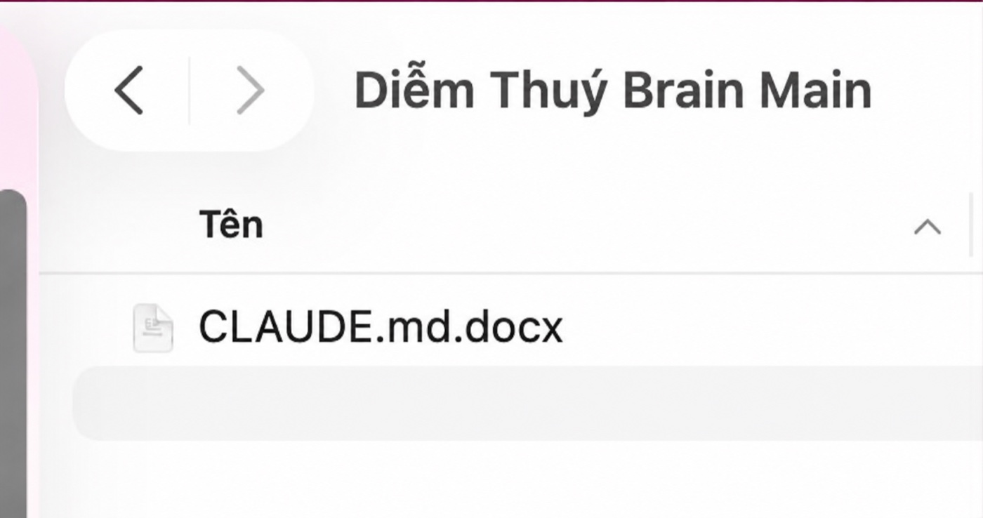 Thư mục kho vừa tạo, bên trong có file luật CLAUDE.md